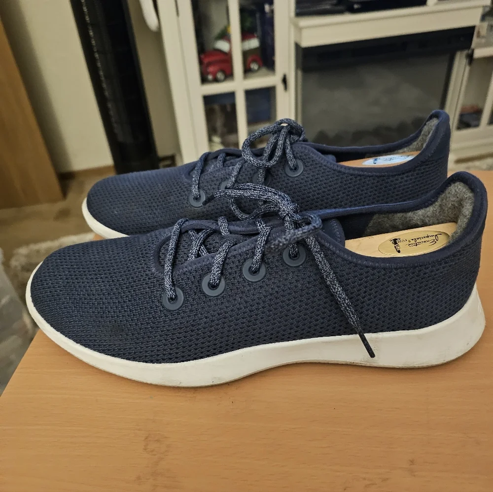 ALLBIRDS Blue Athletic Shoes Sneakers Size 12 SUPER PRE-OWNED!